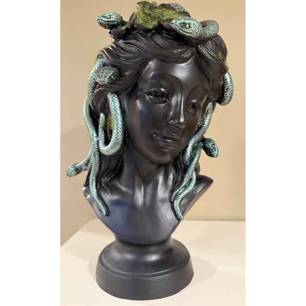 Stunning New Medusa Bust With Metallic Green Snake Hair Halloween 14" Tall